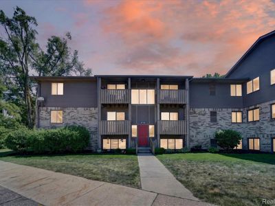 8735 Green Willow St APT 1
