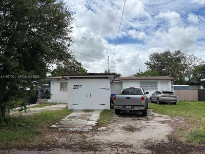 1424 NW 69th St