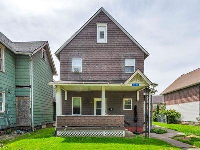 1206 Lawrence Rd NE