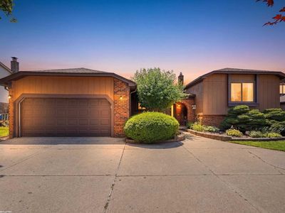 14604 Lakeshore Dr
