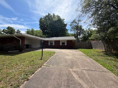 3831 Hermitage Dr