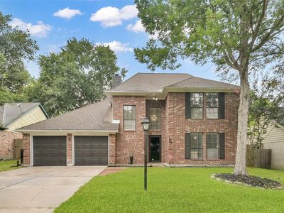 2819 Lexington Woods Dr