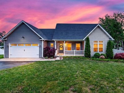 190 Montgomery Rd