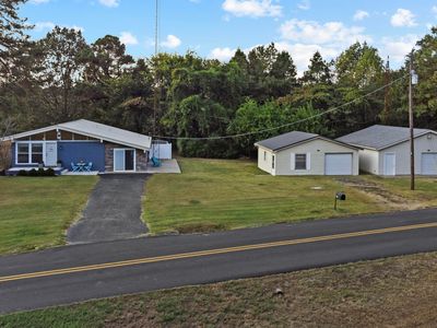2744 Lakeview Church Rd
