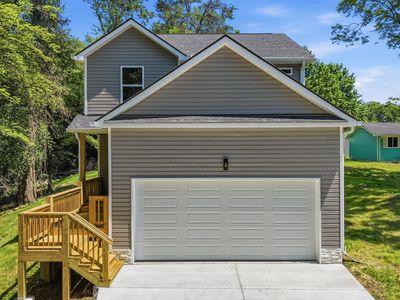 225 Sweetland Dr