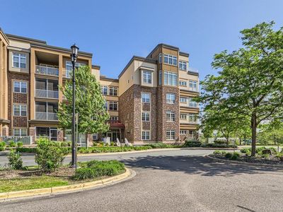 2550 38th Ave NE UNIT 109
