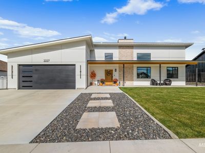 2227 Powers Dr