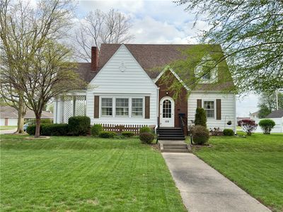 Property at 109 E Delaware Ave, Casey, IL