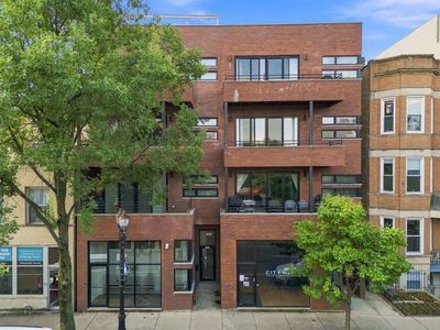 1925 W Irving Park Rd #3