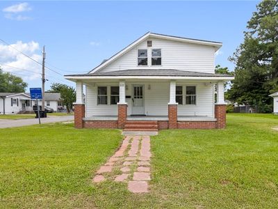 Property at 1319 Moore St, Elizabeth City, NC