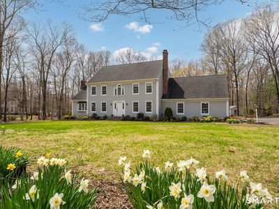 21 Running Brook Drive