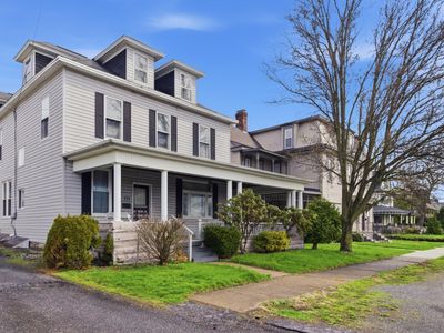 131 E Dubois Ave