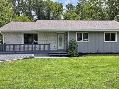 18 Rolling Hills Rd