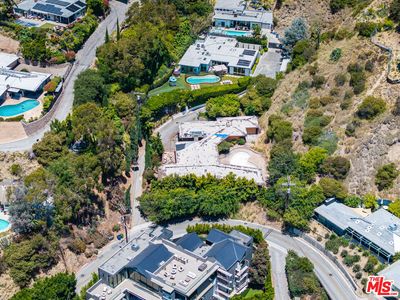 1771 N Crescent Heights Blvd