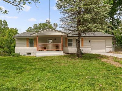 Property at 601 E Eisenhower Rd, Lansing, KS