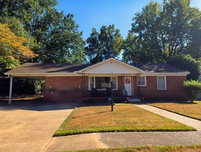 423 Laughrun Dr