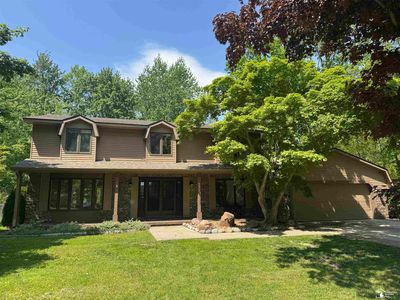8859 Joann Dr