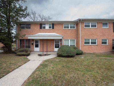 2708 W Thirteen Mile Rd