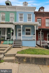 1218 Green St