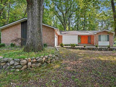 1380 E Oakwood Ter