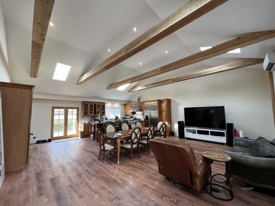 241 & 281 N Meadow Ln