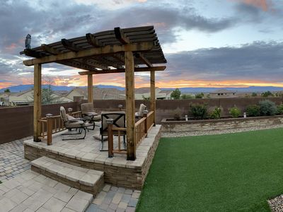 2108 Willow Canyon Trl NW