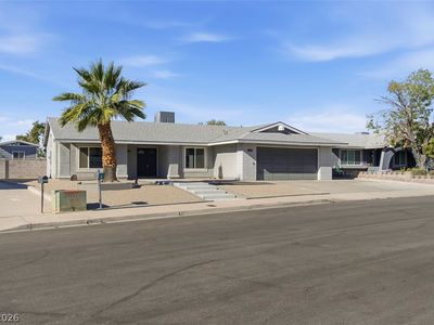 782 Darlene Way