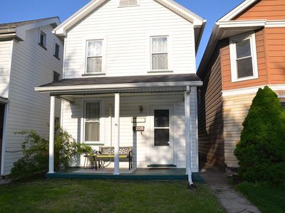 1425 Moore St
