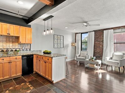 80 Foster St APT 203