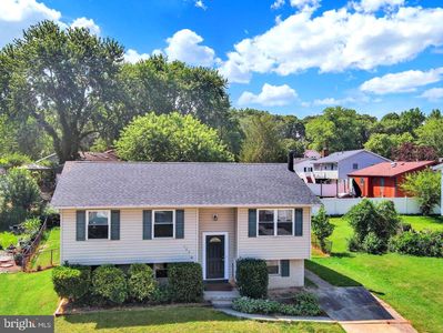 482 Kenora Dr