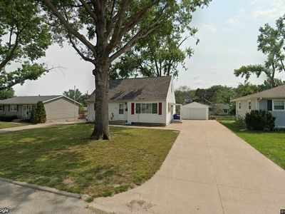 2125 Richard Dr NE
