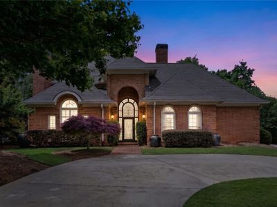 104 Oakland Hills Ct