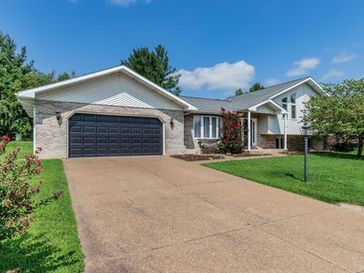 8330 Greendale Dr