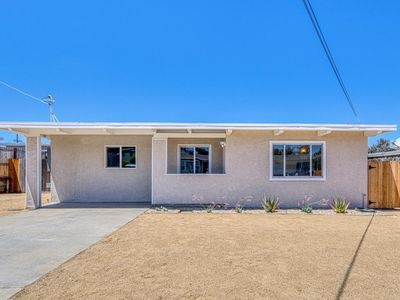2085 Buchanan St