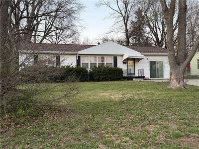8704 E 80th Ter