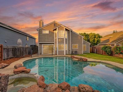8239 Derbyshire Cir