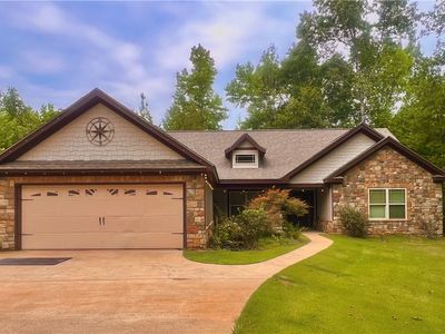 81 Lee Road 2189