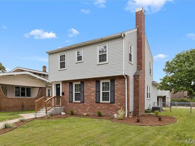 300 Sotier Pl