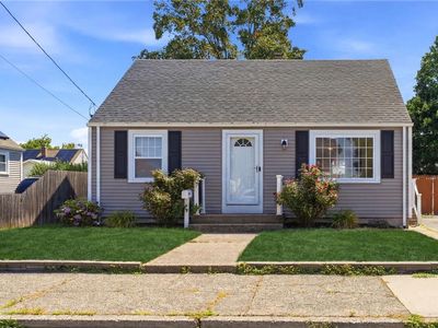 98 Dewey Ave