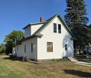 109 5th St