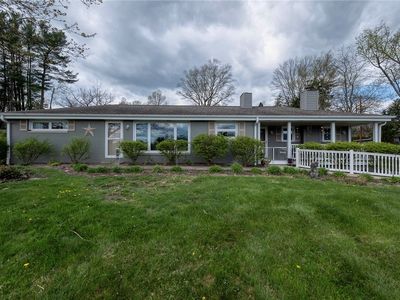 200 Stonebrook Dr
