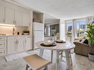 1655 Makaloa St APT 812