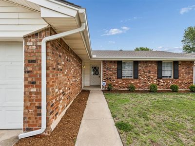 811 Garden Grv