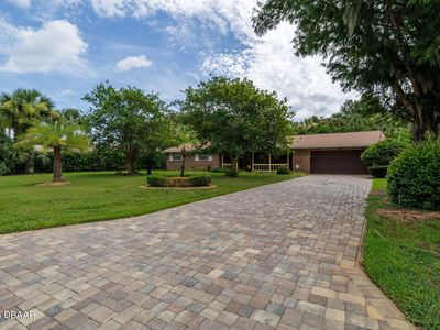 27 N Saint Andrews Dr