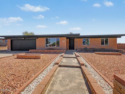 7652 E Logan Pl