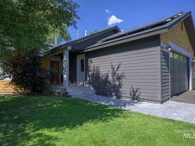 Property at 1021 Cherry Hill Dr, Hailey, ID