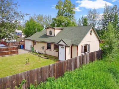 Property at 1533 Eielson St, Fairbanks, AK
