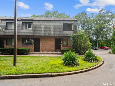 38 Trafford Street #8