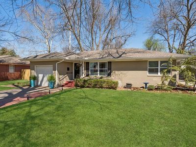 1207 Westlawn Dr