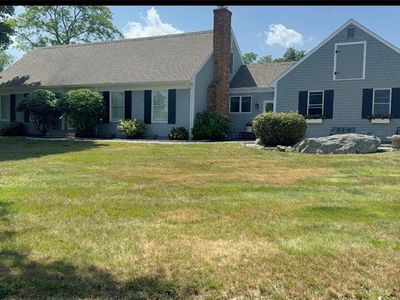 11 Stonegate Rd